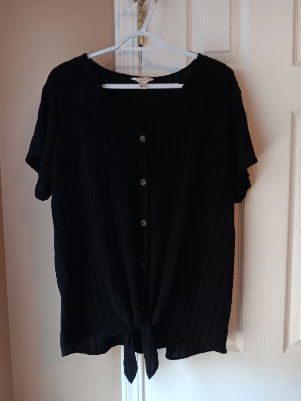 Weatherproof Black Ribbed Button-Tie Short Sleeve Top